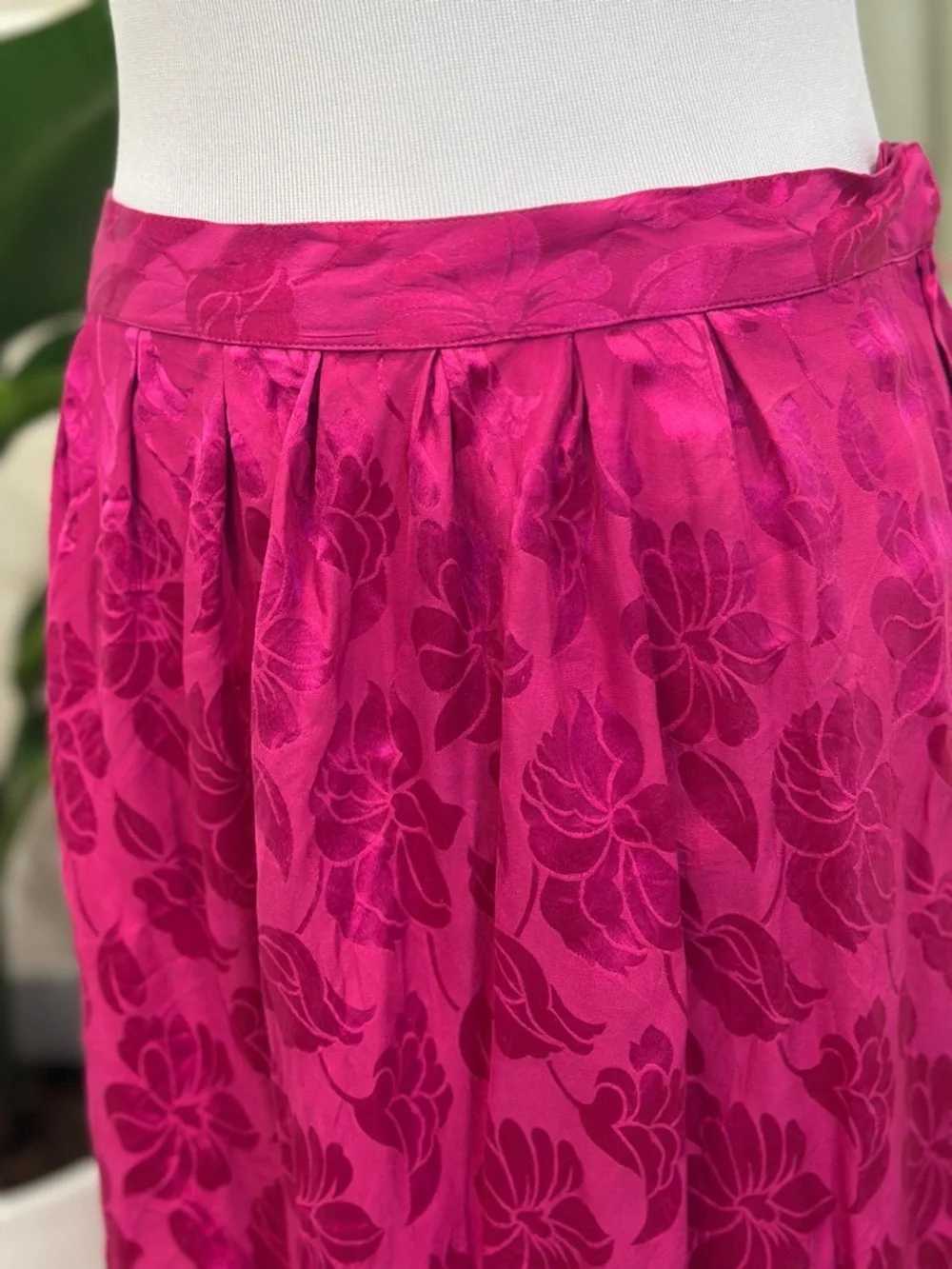 Maggy London 100% Silk Vintage Skirt - Picture 4 of 8